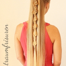 Bubbly Fishtail Half Up